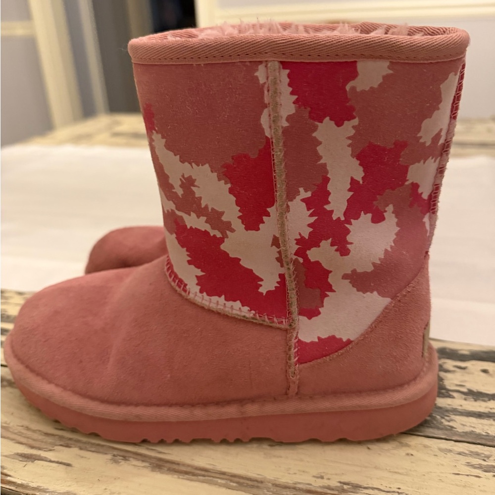 UGG Classic Jagged Camo - Picture 3 of 6